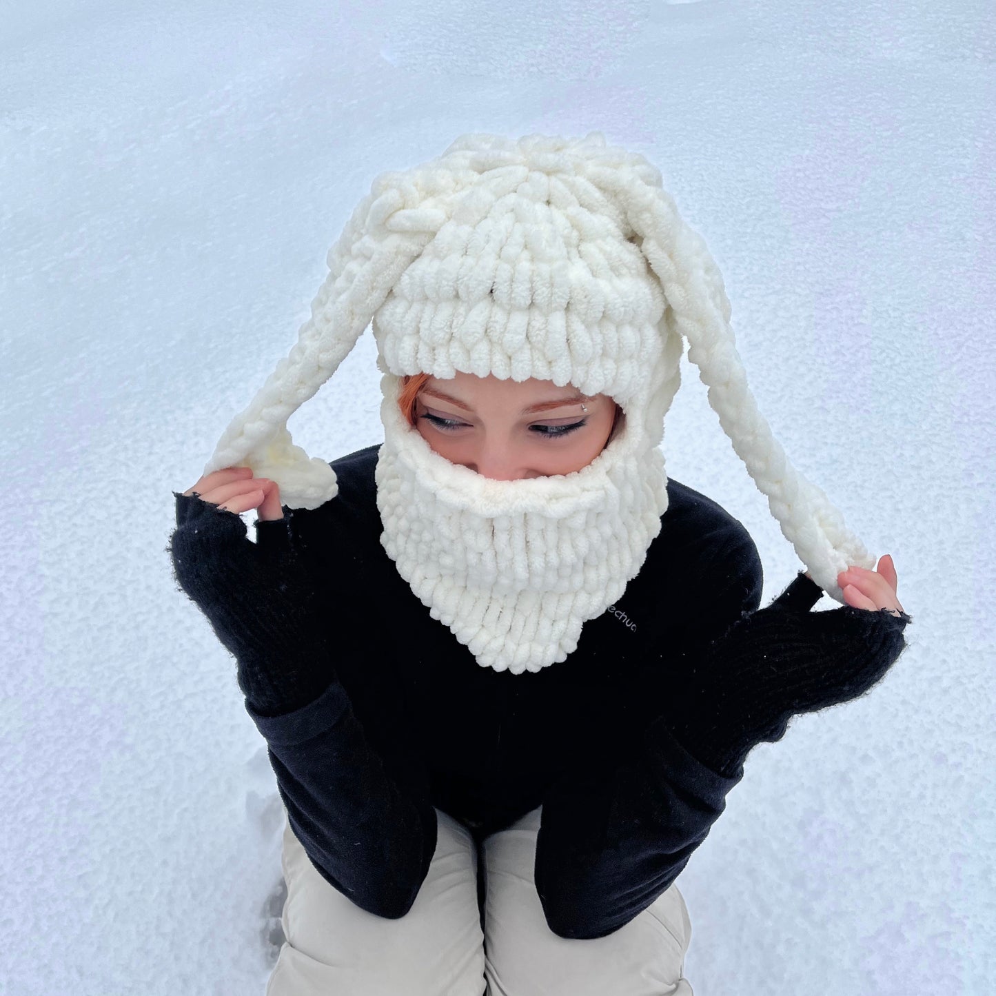 ბალაკლავა ყურებით